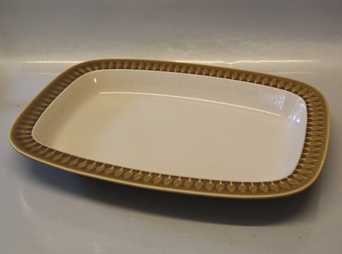 402 Stor firkantet fad 35 x 25 cm Bing & Grøndahl Relief Quistgaard for B&G / Nissen Kronjyden Stoneware