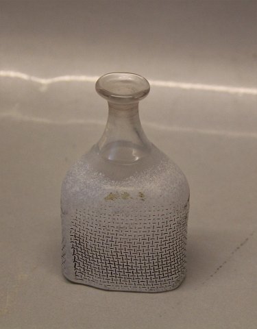 48012 Network Flask 9.5 cm B. Vallien Kosta Boda Swedish Artist Collection. Bertil Vallien