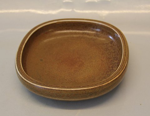 Kongelig Dansk Stentøj 20351 Kgl.  Skål Nils Thorsson 19.5 x 20.5 cm Maj 1937