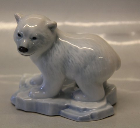 B&G Porcelain B&G 1996 Polar bear cup 8.5 x 10 cm Figurine of the year Limited edition  0854 of 5000