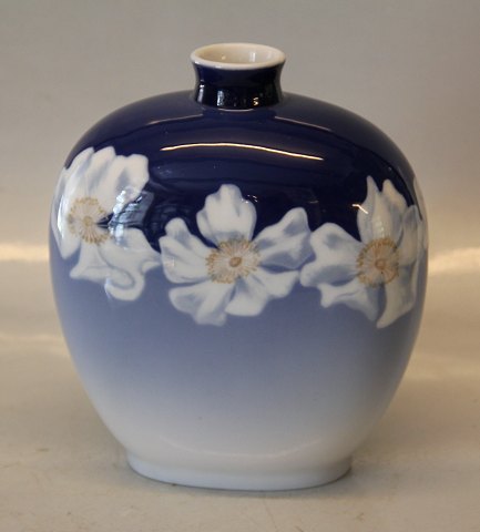 Royal Copenhagen 367-1346 RC Art Nouveau Flower vase 17 x 16 cm pre 1923