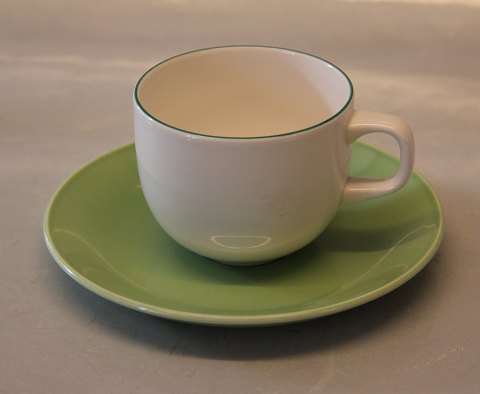 Green Line 072 Cup 6.5 x 7.5 cm + full green  saucer 14.8 cm (073) 4 ALL Seasons Royal Copenhagen 