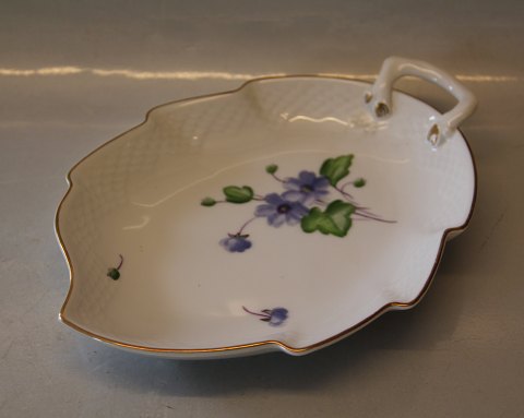 B&G Blue Anemone  white porcelain 199 Leaf shaped dish , large