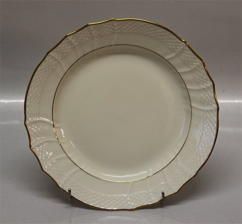 1623-878 Frokosttallerken (621) 22 cm Svejfet #878 cremefarvet stel med guldkant Kgl.