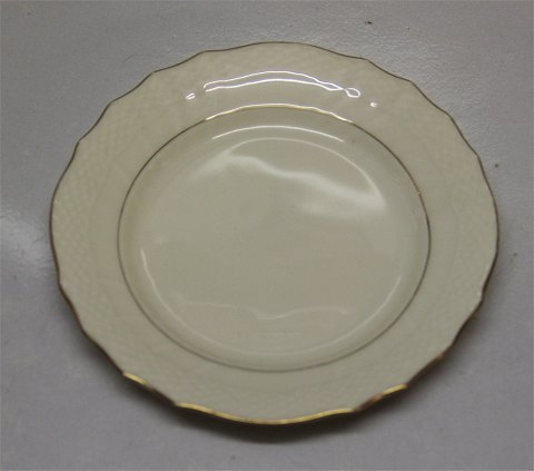 1626-878 Kagetallerken, flad (615) 15 cm Svejfet #878 cremefarvet stel med guldkant Kgl. 