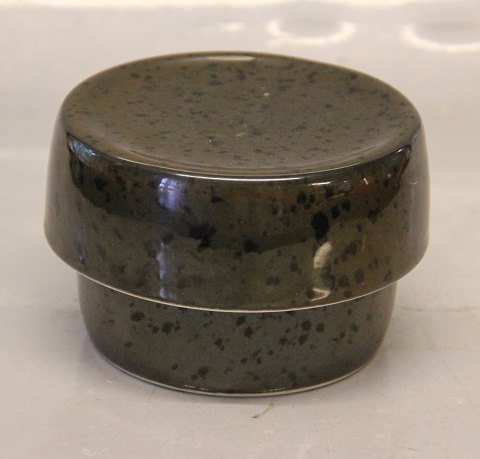 Patella Kongelig Dansk Stentøj design Magnus L. Stephensen 143??  RC Lidded box 7.5 x 12 cm