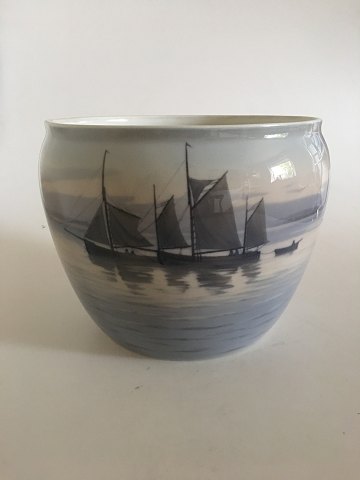 Bing & Grondahl Art Nouveau Vase with ship motoif No 7090/214