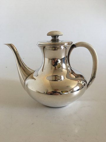 F. Hingelberg Sterling Sølv Kaffekande No. 232 C med Håndtag og Knop i Elfenben af Svend Weihrauch
