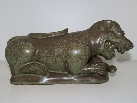 Jacob Bang art potteryFantasi animal figurine