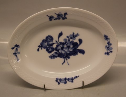 8019-10 Large oval platter 43.5 x 33,5 cm  Danish Porcelain Blue Flower braided Tableware