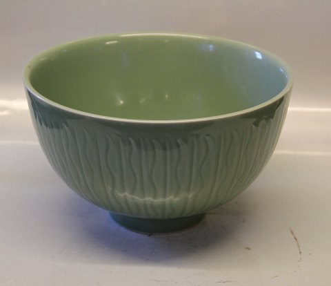 Royal Copenhagen Art Pottery 21430 RC Bowl ribbed 15.5  x 26.5 cm Celadon Gerd Boegelund January 1957