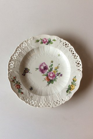 Royal Copenhagen Saxon Flower Dinner-/Fruit Plate Premium model with pierced border