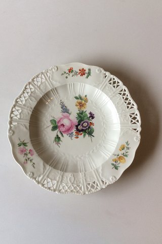 Royal Copenhagen Saxon Flower Dinner-/Fruit Plate Premium model with pierced border