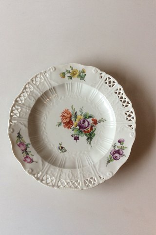 Royal Copenhagen Saksisk Blomst Middags-/Frugttallerken i luksusmodel med gennembrudt kant.