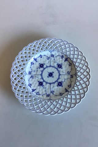 Royal Copenhagen Musselmalet Helblonde med gennembrudt kant Flad Tallerken No 1/1097.