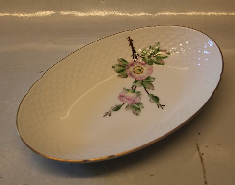B&G Victor Hugo white porcelain - wild rose with gold rim 039 Oval cake dish 24 cm