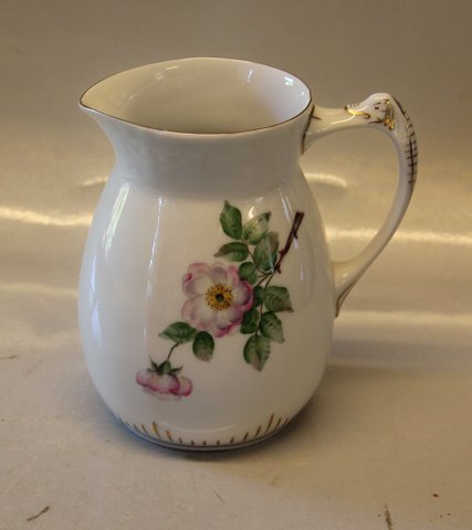 B&G Victor Hugo white porcelain - wild rose with gold rim 085 Milk pitcher 6.5 dl 15 cm (442)