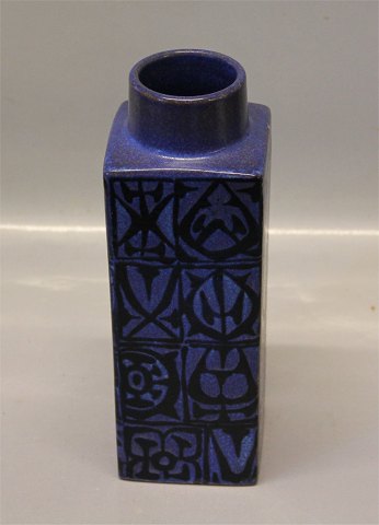 Aluminia kunstfajance Mørkeblå Baca 704-3259 Mørkeblå, firkantet vase 22,5 x 7,7 cm Baca, Nils Thorsson