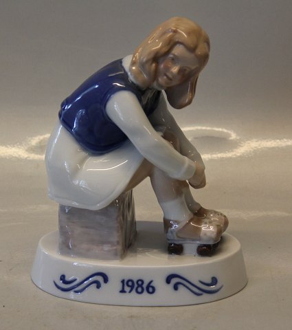Bing & Grøndahl B&G 1986 Årsfigur: Jenny Rulleskøjtepige 17 x 14 cm Søren Brunoe