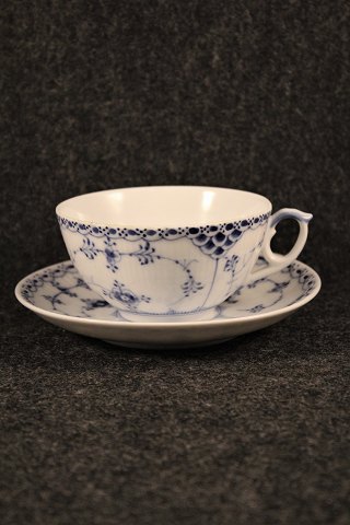 Royal Copenhagen Musselmalet halvblonde tekop.RC# 1/656. 2.sort.Kop Dia.:10,5cm.