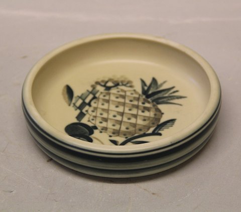 Aluminia  3-4 RC Bowl 14 cm (1927) with pineapple and cherries Matt Porcelain