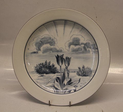 Royal Copenhagen RC Unique Wall Plate decorated with Tulips 29.6 cm  Signed OJ Oluf Jensen 1927 6-1