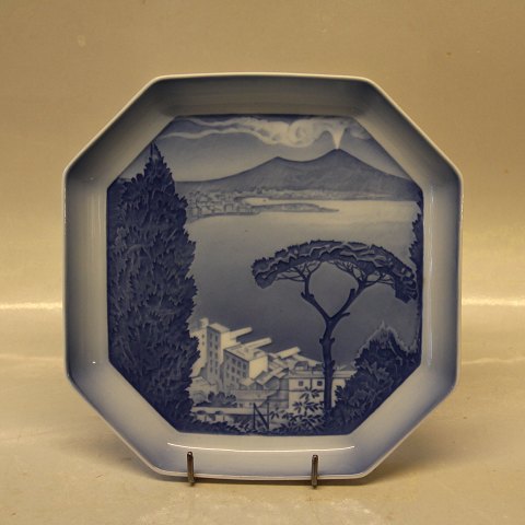 Bing and Grondahl Alphabet City Plate N - for Neapel? i Italy  Copenhagen City hall Octagon  19.5 cm