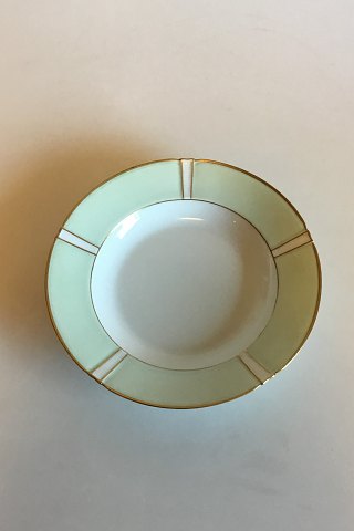 Bing & Grøndahl Stel med grøn dekoration med guld på form 507(Herregaard) Desserttallerken No 23