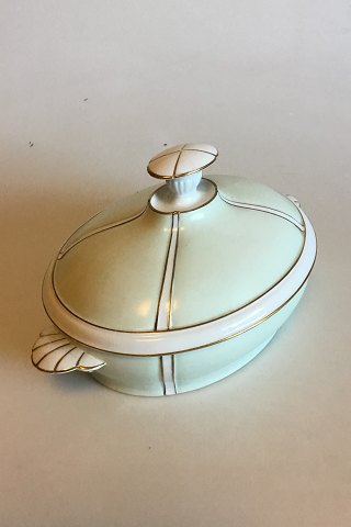 Bing & Grøndahl Stel med grøn dekoration med guld på form 507(Herregaard) Oval Terrin med låg
