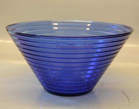 Broksø, Holmegaard presset glas 1938-1941, designet af Jacob E Bang Blå skåle se bholdning i tekst og billeder