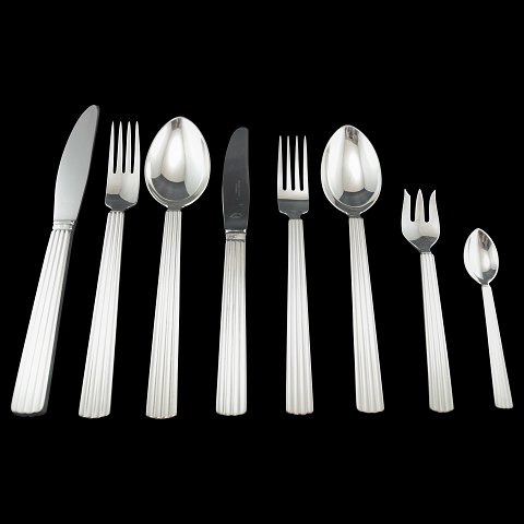 Georg Jensen, Sigvard Bernadotte; Bernadotte sølvbestik komplet til 12 pers. 136 dele