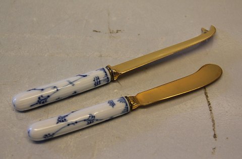 Kongelig Dansk Porcelæn Musselmalet par smørkniv 16.5 cm og ostekniv 18.5 cm forgyldt stlåblad