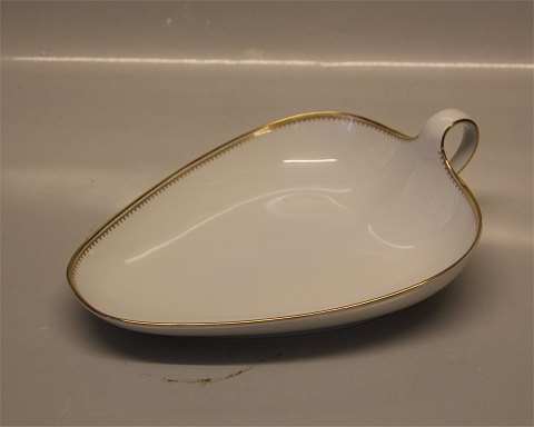199 Heart shaped bowl 26 x 19 cm B&G Minuet White form, saw tooth gold rim, form 601 