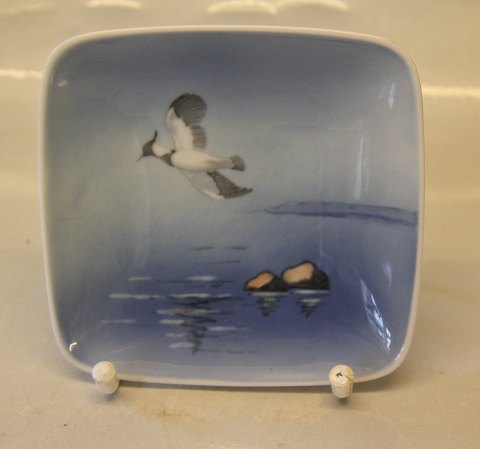 Lyngby Porcelain 15-6 Squarre Tray 12 x 12 cm Bird in flight