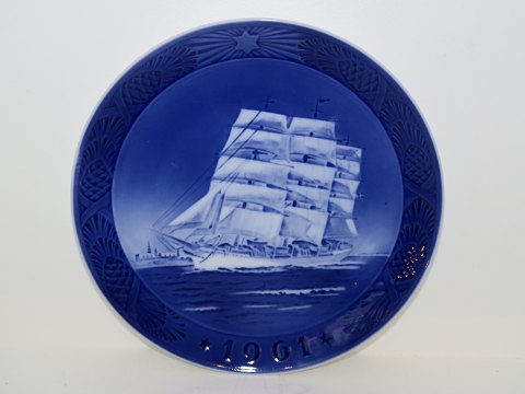 Royal CopenhagenJuleplatte 1961Skoleskibet Danmark