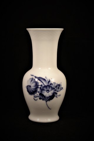 Royal Copenhagen , Blå Blomst vase , flettet.10/8260.