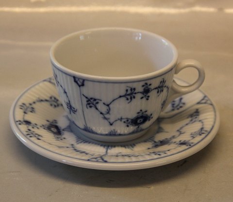 Underkopper til salgKongelig Dansk Porcelæn Musselmalet 2187-1 Kop 6 x 9 cm & underkop 15.7 cm Hotel Jernporcelain