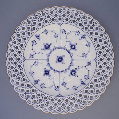 Royal Copenhagen, musselmalet helblonde; tallerken af porcelæn med guldkant #1098
