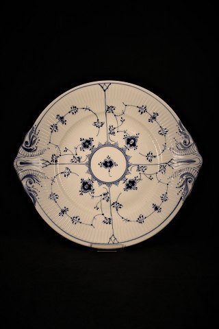 Royal Copenhagen Musselmalet riflet kagefad.RC# 1/319.  Dia:32cm.