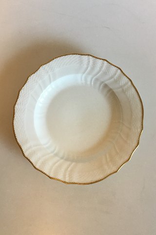 Royal Copenhagen Hvid Svejfet med takket guldkant(Stel 387/ Josephine) Spisetallerken No 1621
