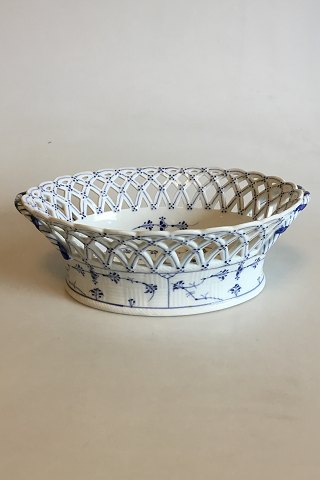 Royal Copenhagen Musselmalet Helblonde Oval Frugtskål med gennembrudt kant  No 1057