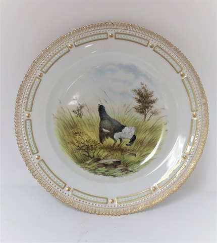Royal Copenhagen. Fauna Danica. Jagtstel.  Middags tallerken. Model # 240 - 3549. Diameter 25 cm. (1 sortering). Tetrao urogallus