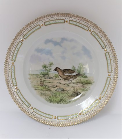 Royal Copenhagen. Fauna Danica. Jagtstel.  Middags tallerken. Model # 240 - 3549. Diameter 25 cm. (1 sortering). Lagopus lagopus