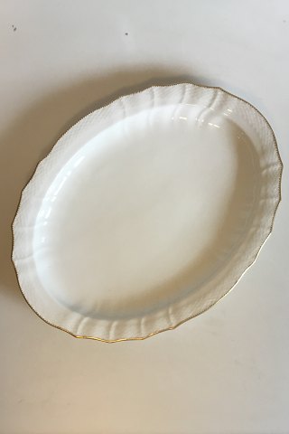 Royal Copenhagen Hvid Svejfet med takket guldkant(Stel 387/ Josephine) Ovalt serveringsfad No 1559