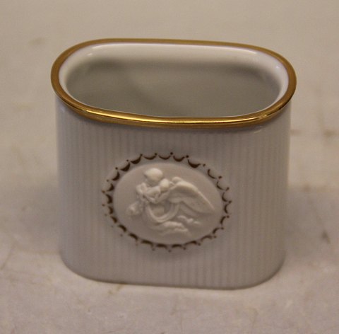 Thorvaldsen, Bisquit Relief porcelain B&G 1289 Ovalt Tandstikbæger 6.5 x 7 cm "Natten" efter Thorvaldsen i relief