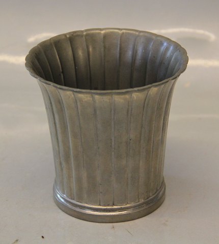 Just A 2353 Ribbed patinated pewter vase 10 x 10 cm