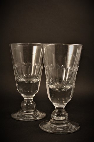 3 pcs. old French mouth-blown wine glass with fine grinding.H: 16.5cm. Dia.:8cm.SOLD !