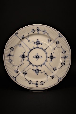 Royal Copenhagen Musselmalet Riflet helflad frokost tallerken. Dia.:21cm.RC# 1/186.