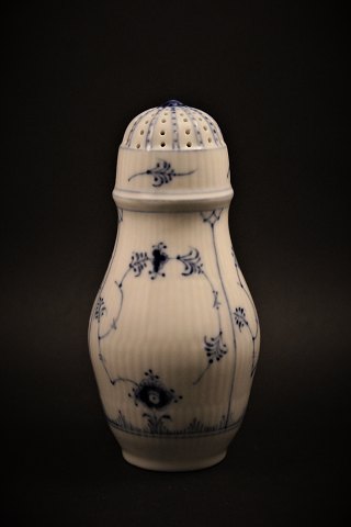 Royal Copenhagen Musselmalet Riflet stor sukkerstrø.Højde: 17cm.RC# 1/2126.
