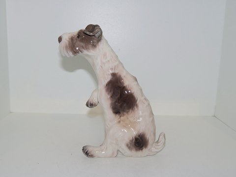 Dahl Jensen figurSiddende ruhåret foxterrier